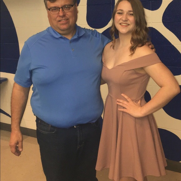 Blush Off the Shoulder Dress - Picture 2 of 2